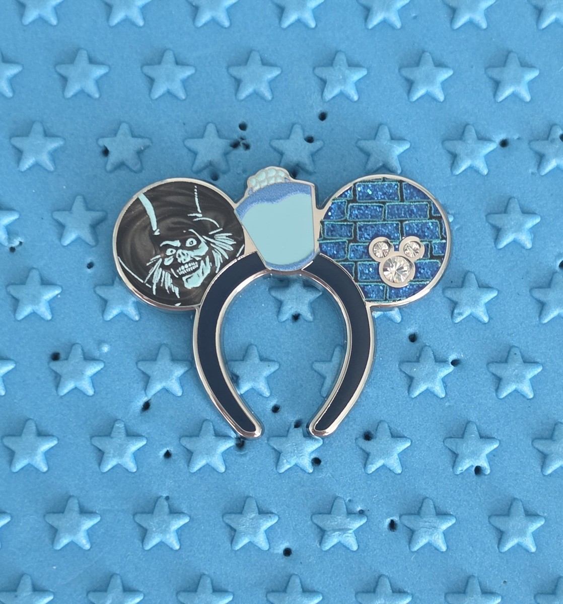2026 WDW Wave A Hidden Disney Pin Hatbox Ghost Super Chaser | eBay