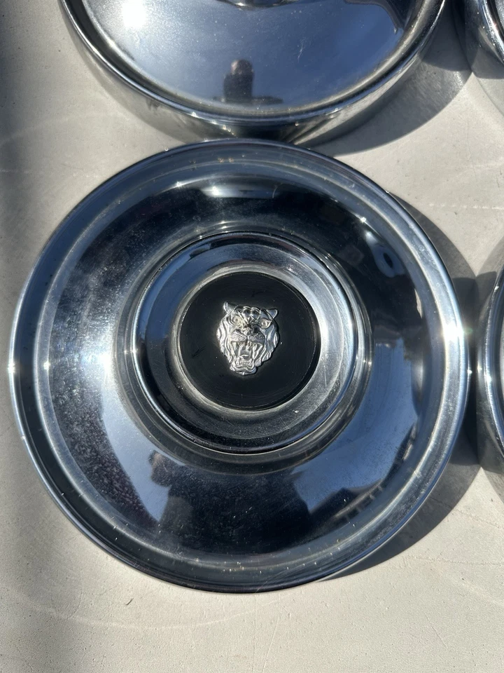 Lote de 4 Tapacubos Coche Jaguar Plateado Vintage Envío Gratis Foto 3 de 4