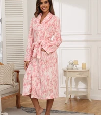 Women's M/L Soft Elegant BathRobe Flannel Long Mature Bathrobe Cozy Housecoat