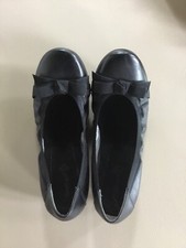 Baretraps Girls Black Ballet Flat Shoes With Bow Size 7M
