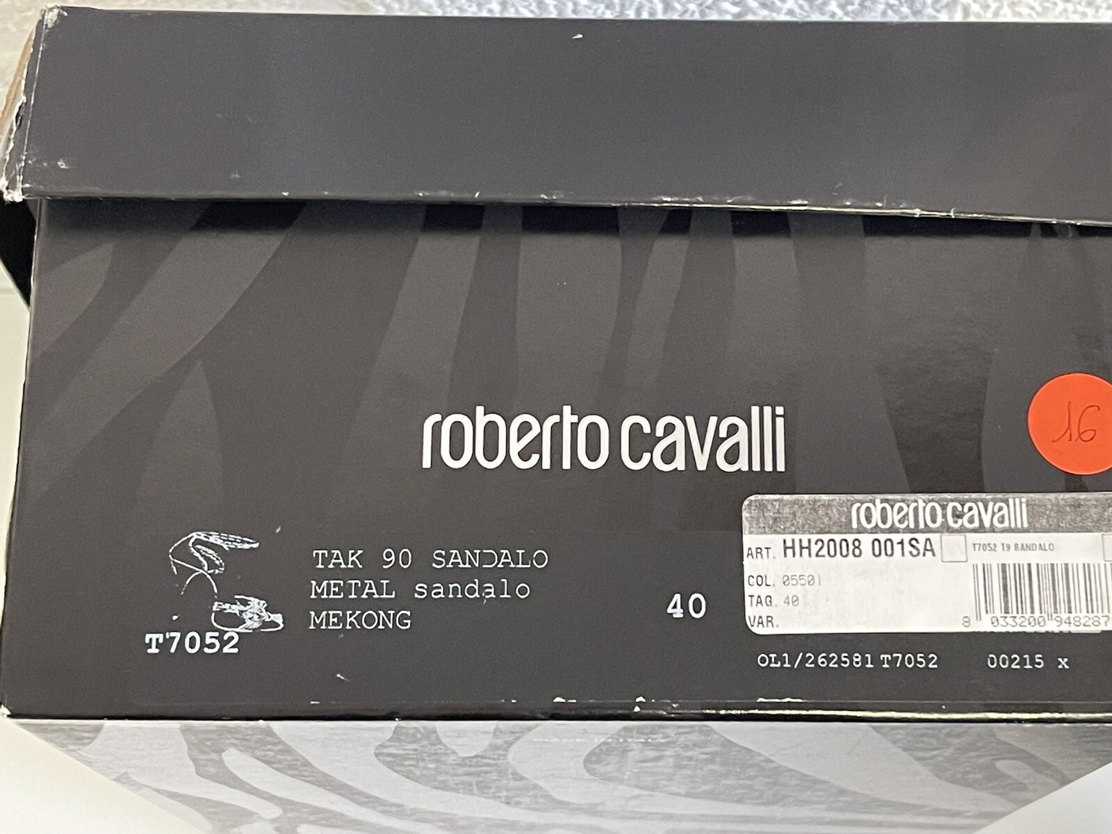 Foto 10 di 13