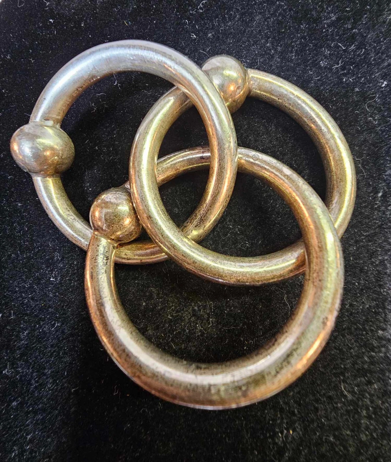 Tiffany & Co Sterling Silver Teeth Teething Triple 3 Ring Baby Rattle -43g-S83
Opens in a new window