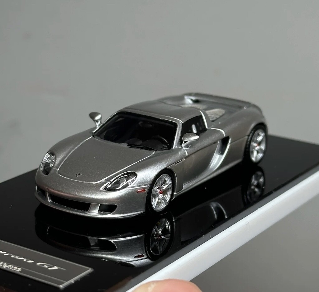 GB YM 1:64 Silver Carrera GT Racing Sports Model Diecast