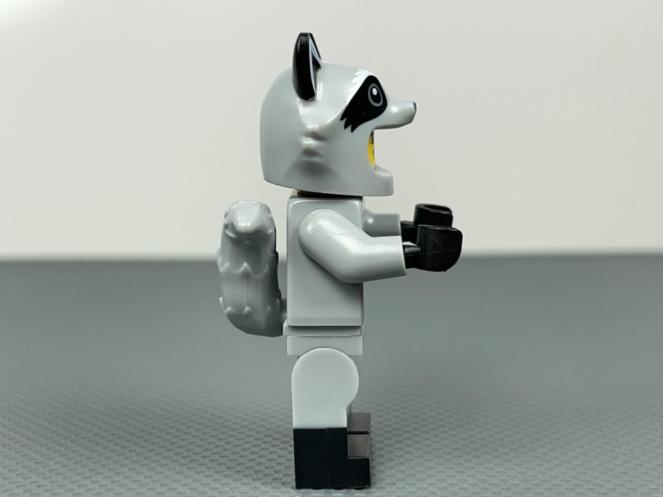 LEGO Raccoon Costume Fan Collectible Minifigure Series 22 CMF 71032 ...