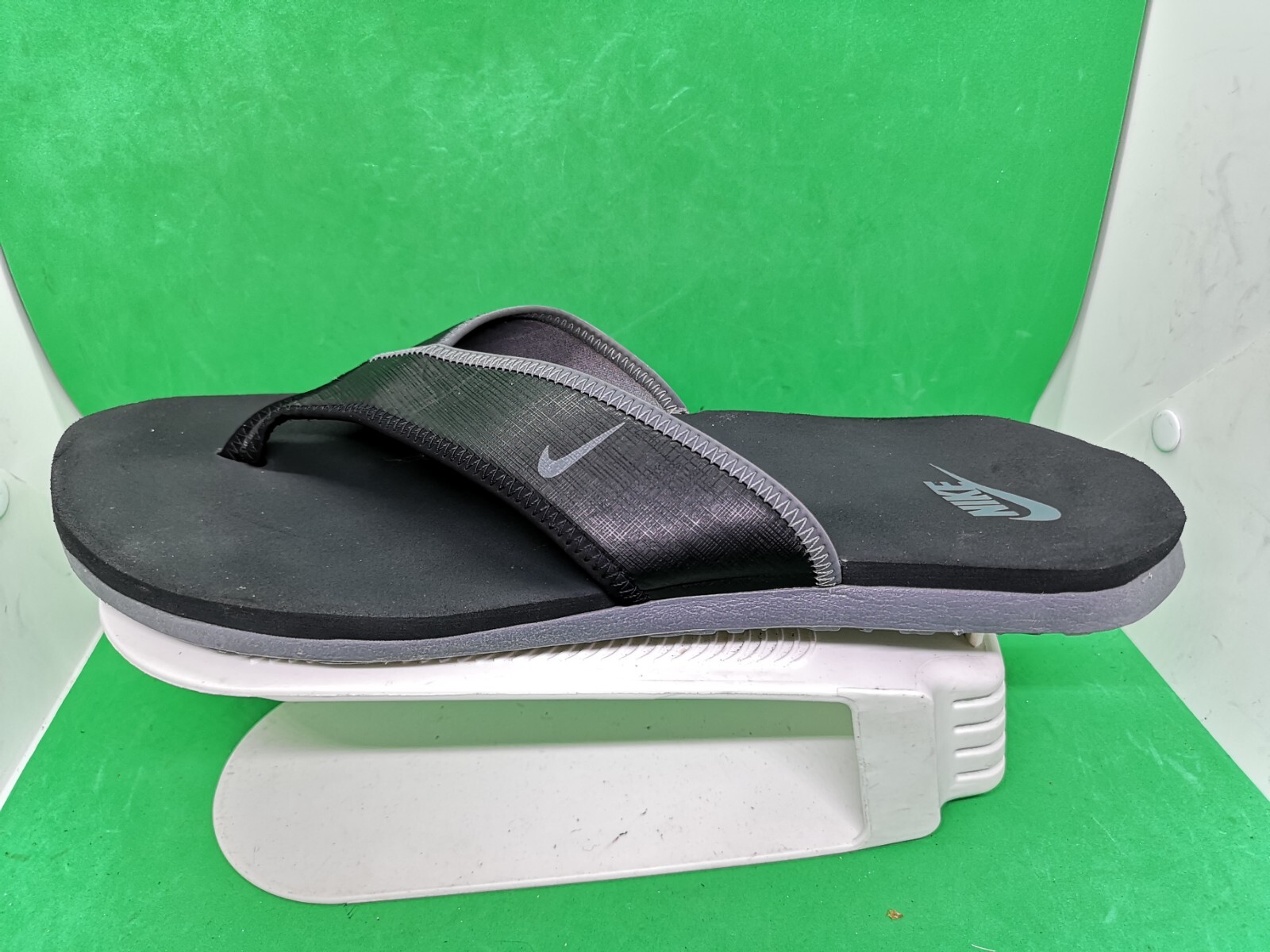 Men's Nike Celso Flip Flop Sandals 