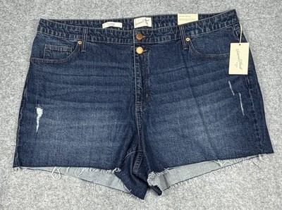 NWT Universal Thread Denim Shorts Womens 22W Blue 44x3.5 Vintage Midi Stretch