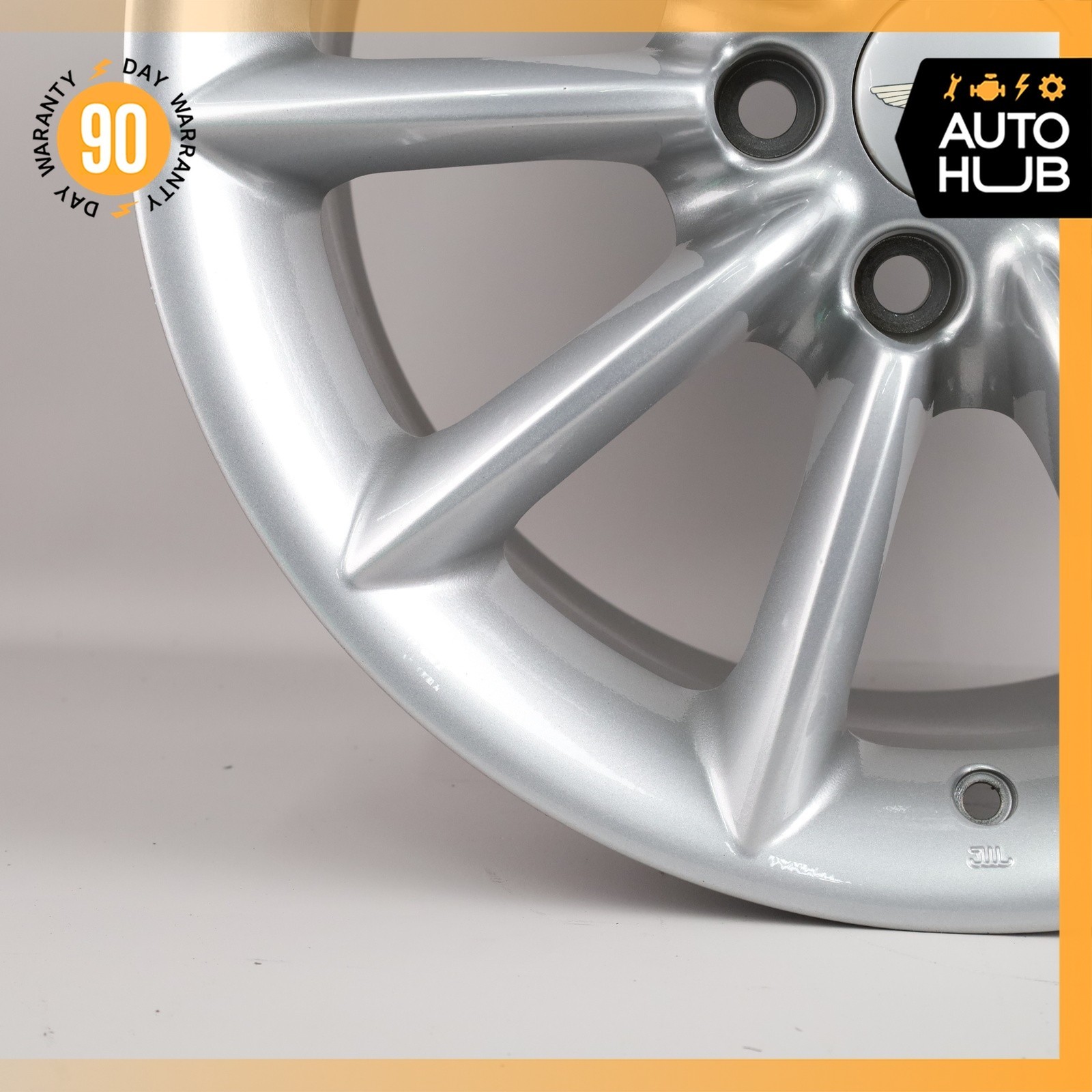 00-04 Aston Martin DB7 Vantage 9 x 18 18" Rear Wheel Rim 36120944AB OEM
