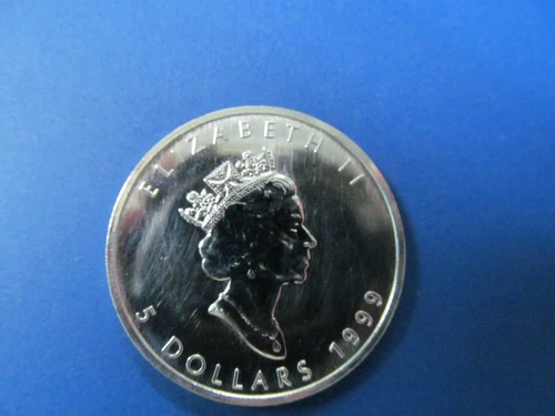 1999 $5 CANADIAN MAPLE LEAF - 0NE OUNCE OF PURE SILVER- .999 PURE -NO WEAR!