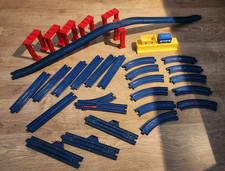 Rare 1980s TomyTrain dark blue plastic track for train set Ref 1121 33 pieces