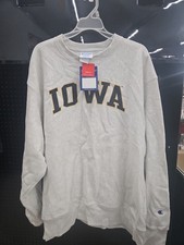 Vintage Champion Reverse Weave Embroidered Iowa Hawkeyes Crewneck Sweater XL