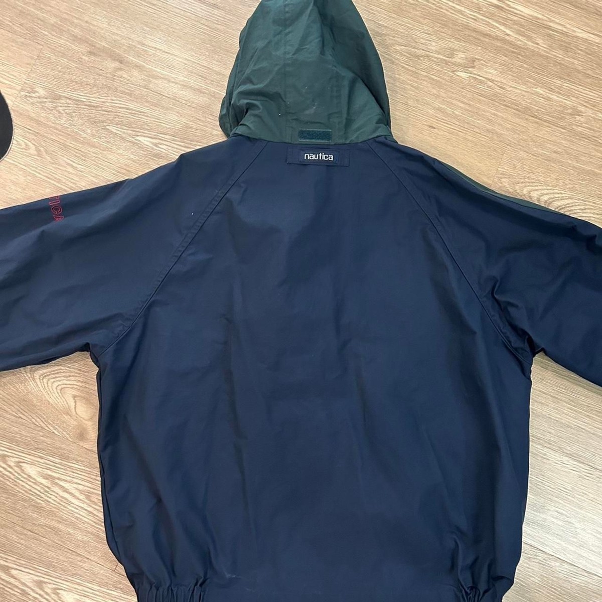 VINTAGE NAUTICA MENS GREEN NAVY RED LIGHT WEIGHT 90s BOMBER