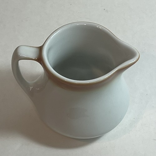 Shenango China Individual Creamer Restaurant Ware New Castle PA 2.75 inches Tall - Picture 2 of 6