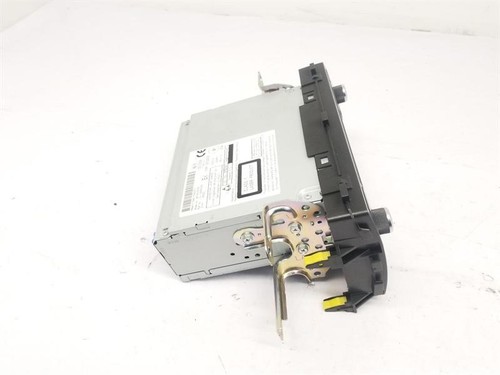 2013 TOYOTA AURIS SATELLITE NAVIGATION SAT NAV CD UNIT 8614002030 - Picture 4 of 10