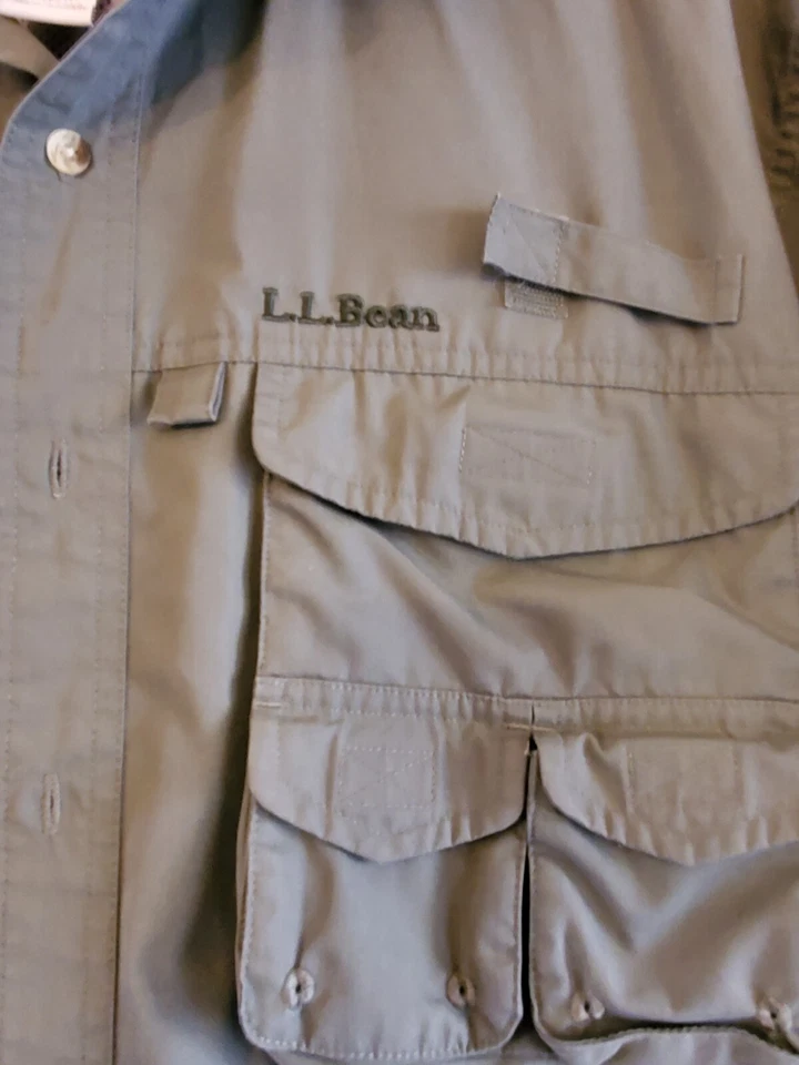 LL Bean Shirt Mens Med Green Buzz Off Hiking/Fishing Short Sleeve Casual Shirt - Image 2 of 4