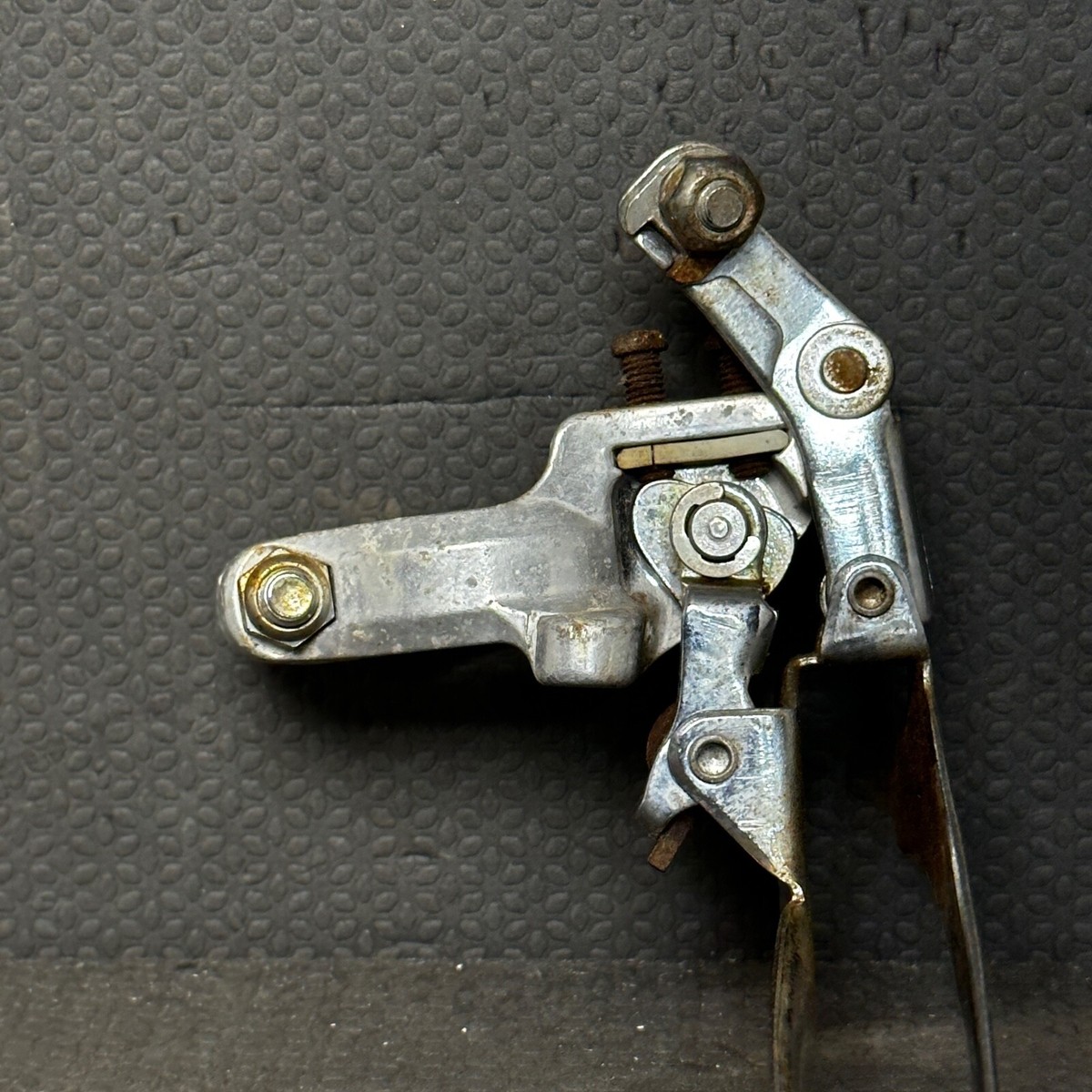 Dérailleur Avant Shimano FD-AL11 - 7 Vitesses - Tirette Inférieure - 28,6 Mm - VTT 1987