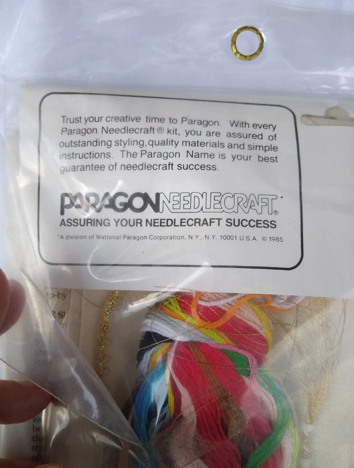 De colección Nuevo de Lote Antiguo Kit de Agujas Paragon 6150 Country Santa Contado Punto de Cruz Medias Foto 2 de 4