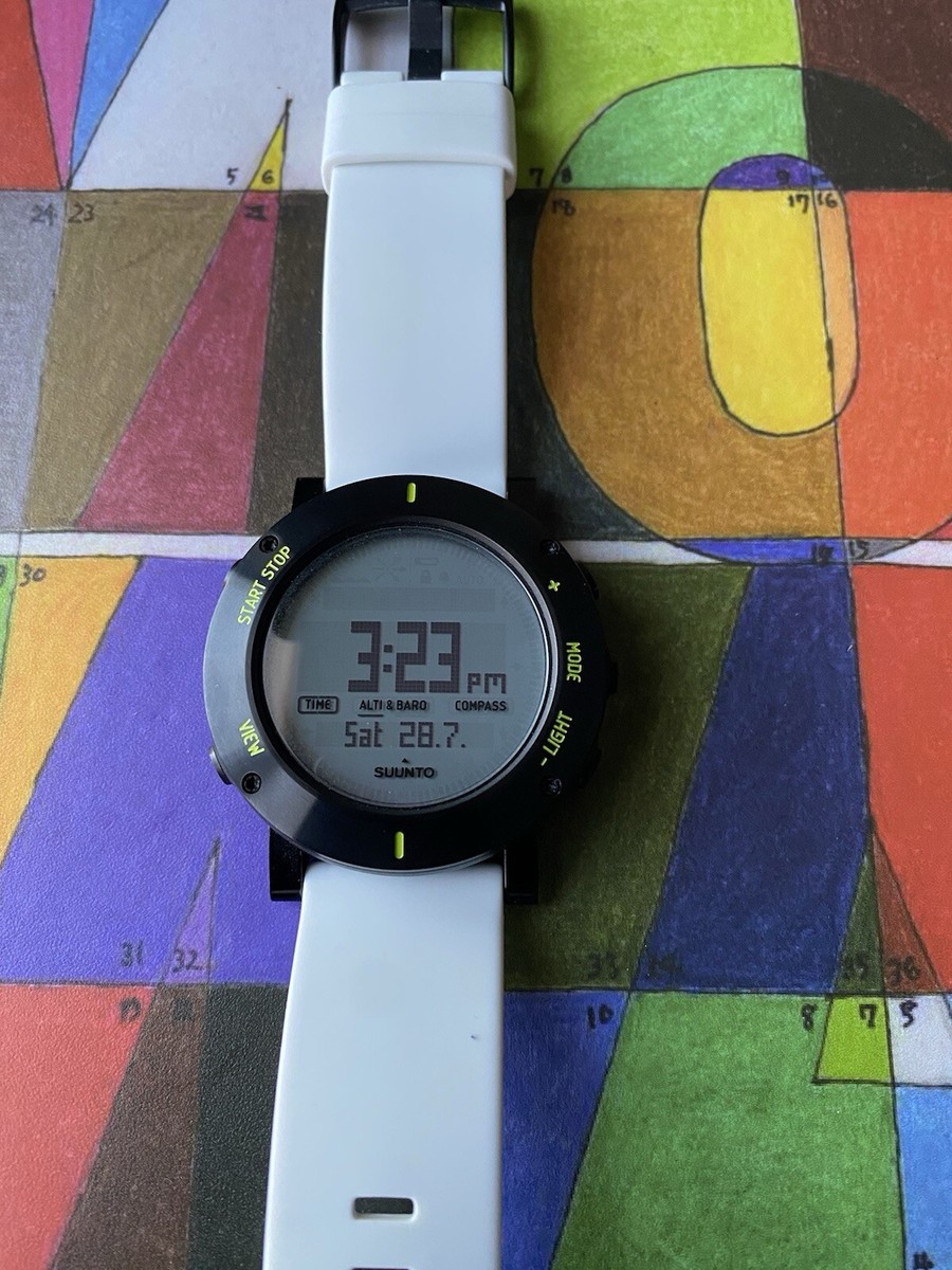 SUUNTO Core White Crush The Outdoor Watch SS020693000
