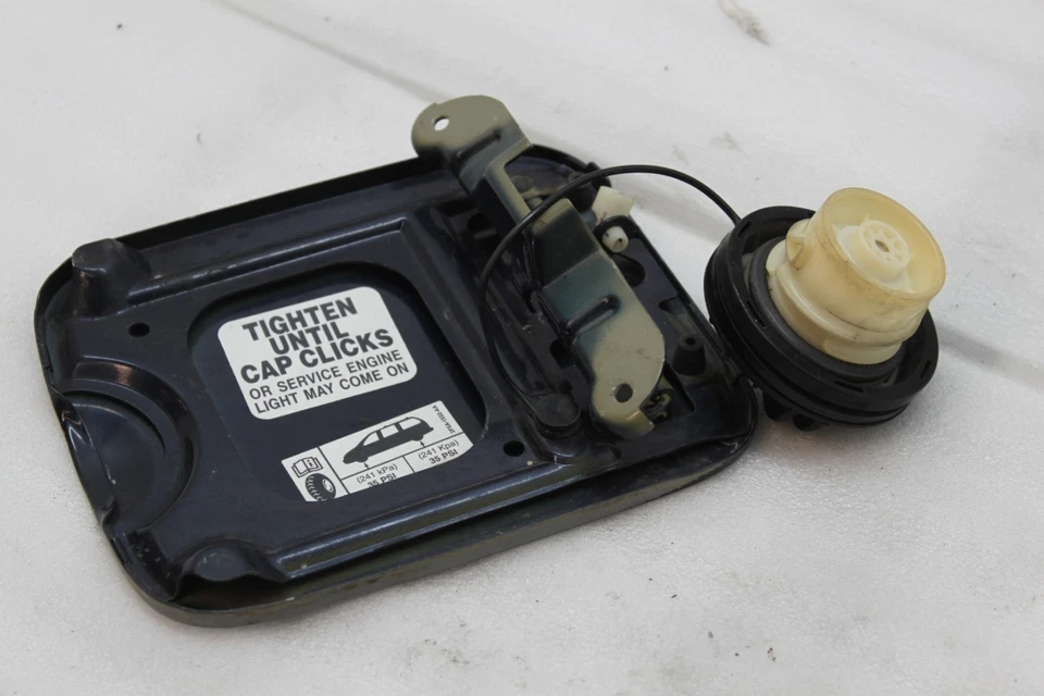 2002 Mercury Villager Fuel Gas Tank Door Filler Lid With Cap Blue GR-6 MS - Image 2 of 4