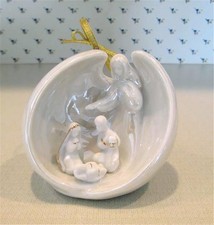 AppleTree Designs Angel Holding the  Holy Family Ornament