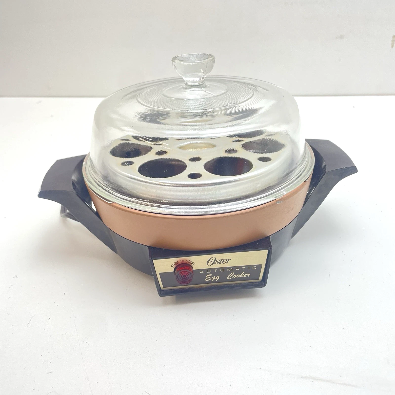 VTG 70s Oster Automatic Egg Cooker Poacher 579-06B Glass Lid TESTED Made in USA
Opens in a new windo