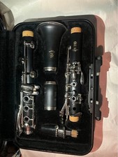 YAMAHA YCL-250 Bb Clarinet Student Model Woodwind Instrument with Hard Case