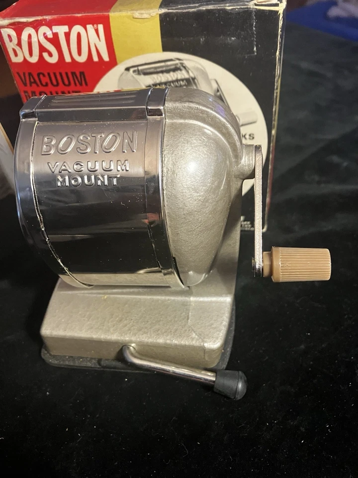 SACAPUNTAS VINTAGE BOSTON PORTÁTIL MONTAJE AL VACÍO CON CAJA AÑOS 70’s Foto 2 de 4