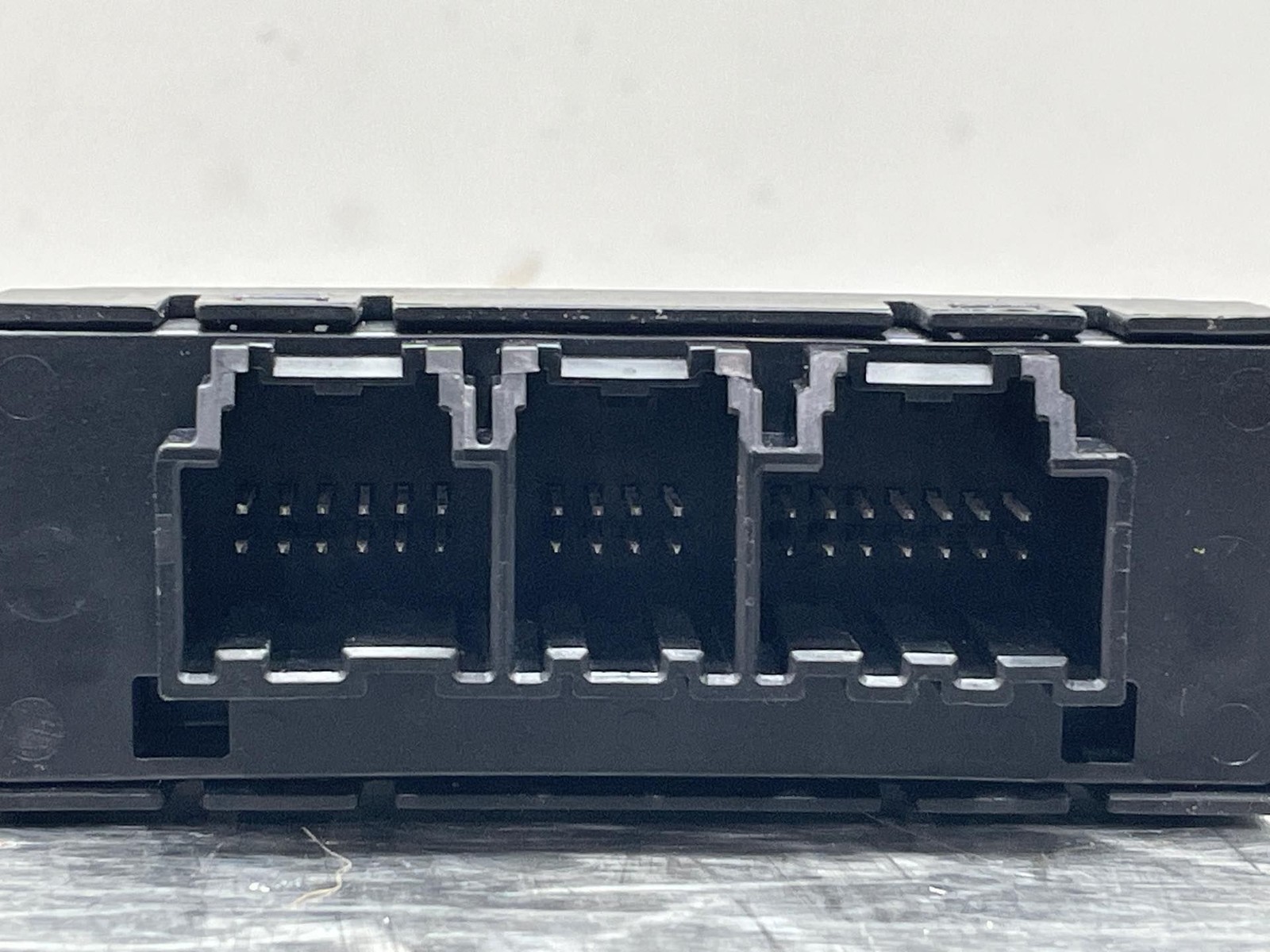 2018 Maserati Ghibli Driver Parking Control Module Computer Unit OEM 670100874