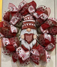 FARMHOUSE GNOME VALENTINE'S DAY 💕 Wreath BURLAP Deco Mesh LOVE 22” x 22”