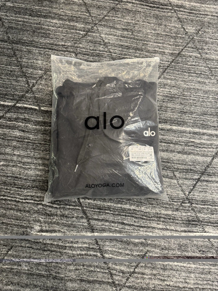 Women’s ALO Hoodie Black Size M - Image 4 of 4