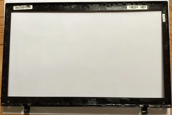 LCD BEZEL POUR Toshiba Satellite Pro C70-C - Photo 2/2