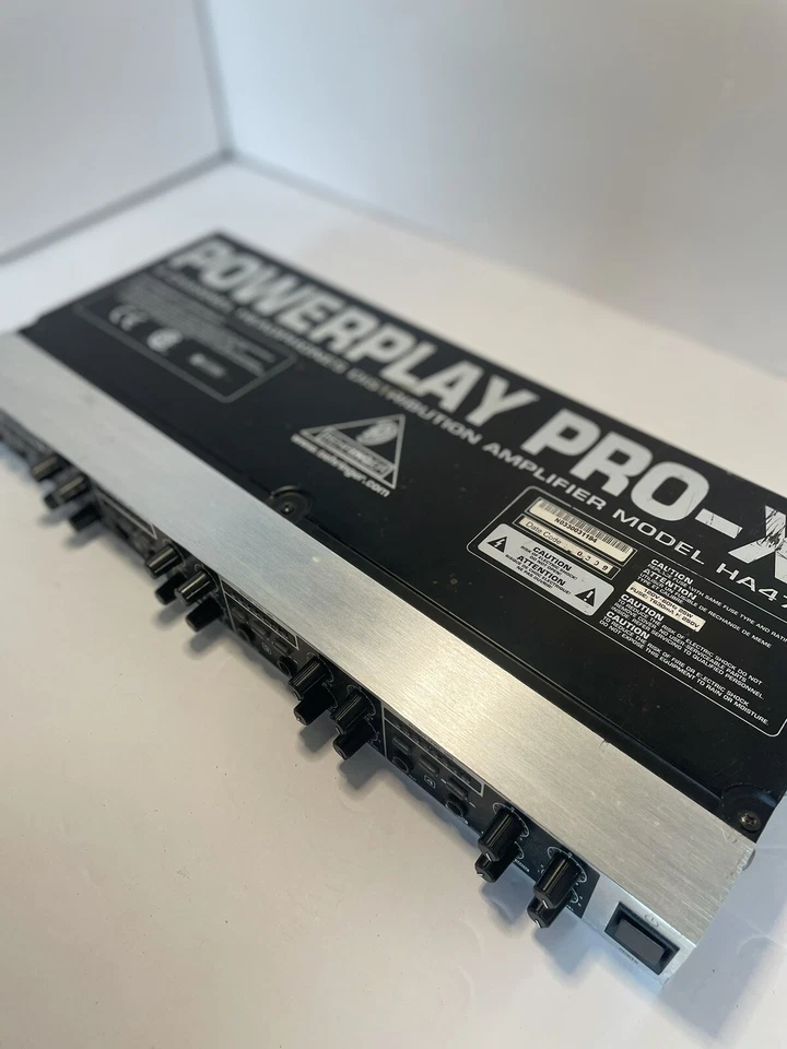 BEHRINGER POWERPLAY PRO-XL 4 CHANNEL HEADPHONE DISTRIBUTION AMPLIFIER HA4700 - Image 4 of 4