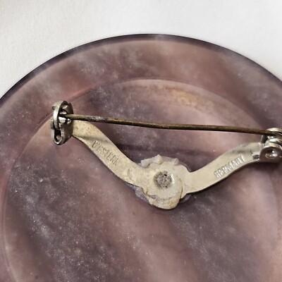 Broche Vintage Léa Stein 'Gavroche' - Sérigraphie, 57mm, Allemagne De L'Ouest