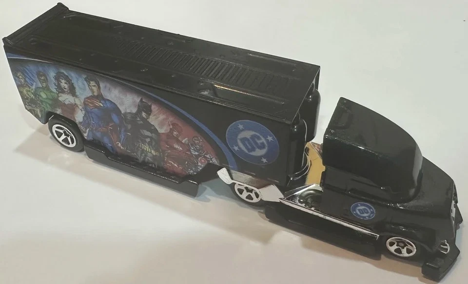 Hot Wheels - Hype Hauler - Camion - HW Track Fleet 2025 - JCM62 - Immagine 2 di 3