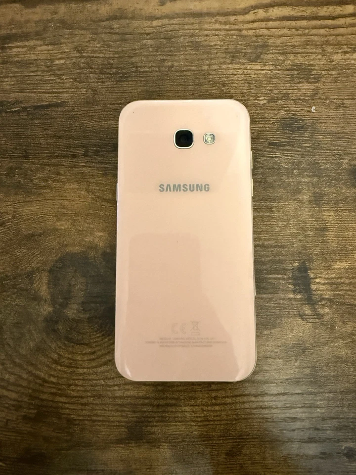 Samsung Galaxy A5 - SM-520F Unlocked For Spares Or Repairs - Image 2 of 2