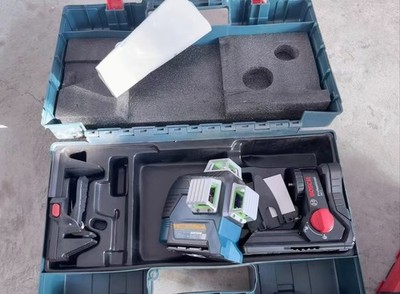 BOSCH GLL 3-80 CG Green Light Laser Level (DHL/UPS/FedEx)