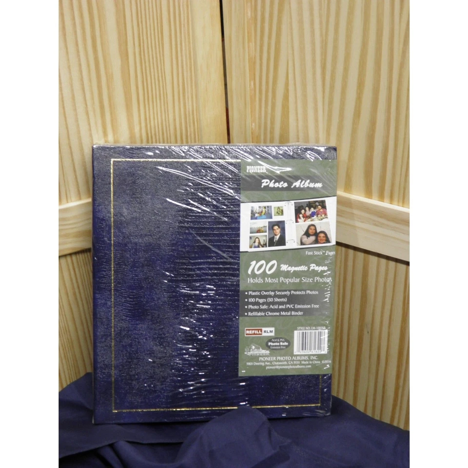 Álbumes de fotos Pioneer magnéticos autoadhesivos 3 anillos 100 páginas (50 hojas), azul marino Foto 2 de 4
