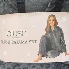 Blush Women's Plush Super Soft Long Sleeve Hooded Lounge Pajama Set Gray S