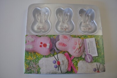Easter Wilton Mini Bunnies Six Individual Molds for Cakes/Treats Baking Pan NEW