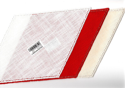 Zweigart Anhäkelform ''Rhombus'' 18 x 32 cm in Rot,Weiß und Natur