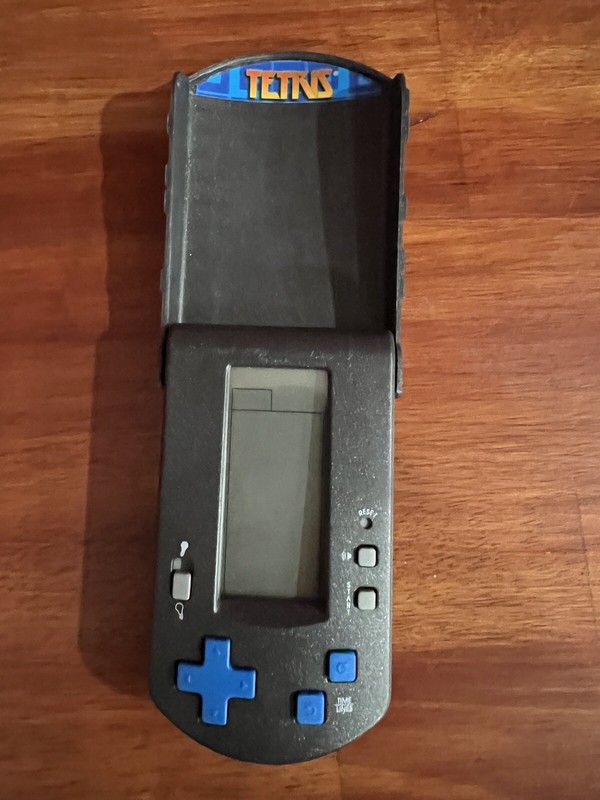 Vintage Radica Games Tetris Electronic Handheld Game 2000 Sounds lighted