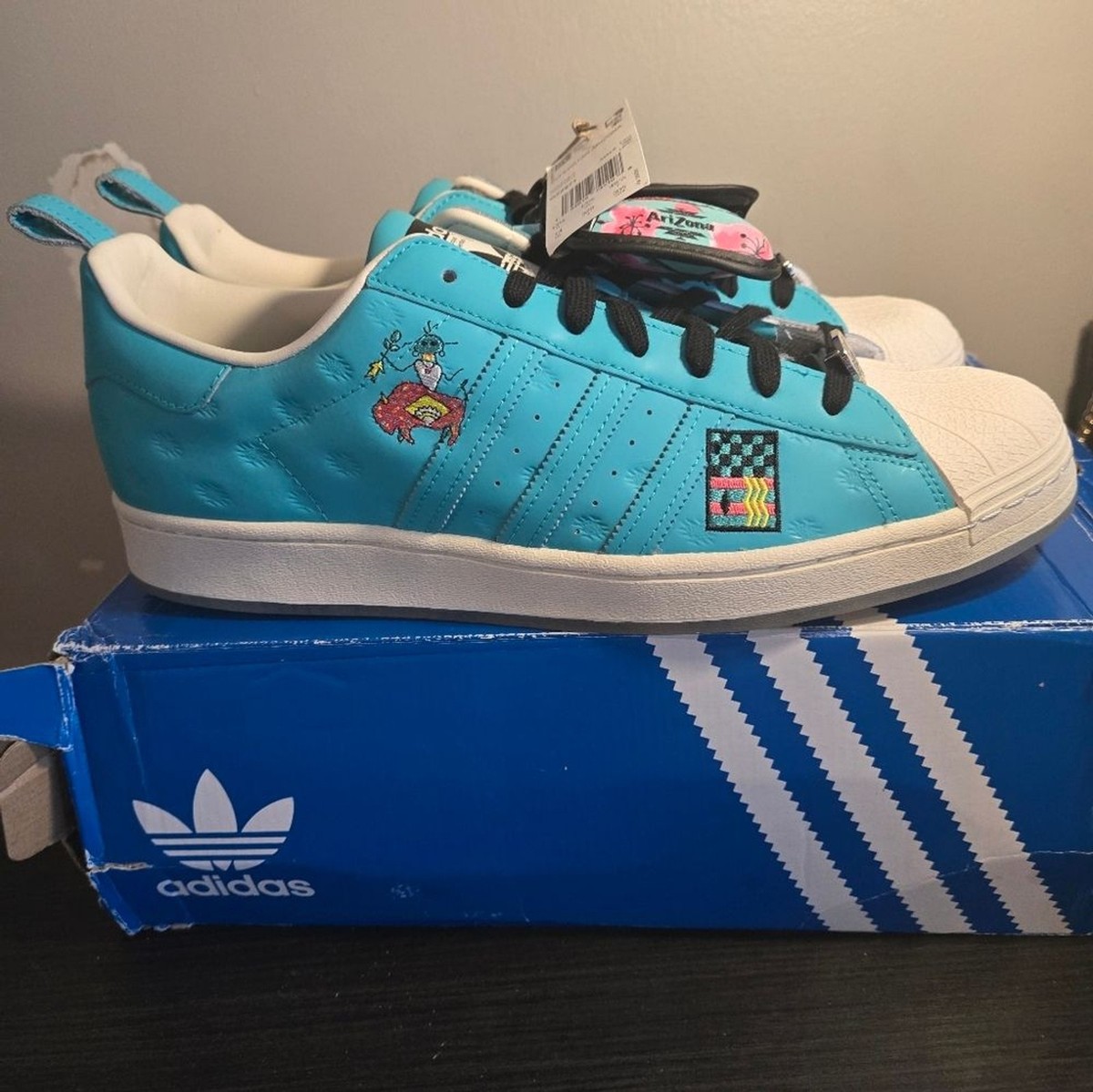 adidas men’s  Two-Color Turquoise & Pink Shell-Toe Sneakers ADIDAS ORIGINALS SUPERSTAR 80s SNAKESKIN BLACK TEAL SHELL  main image 3