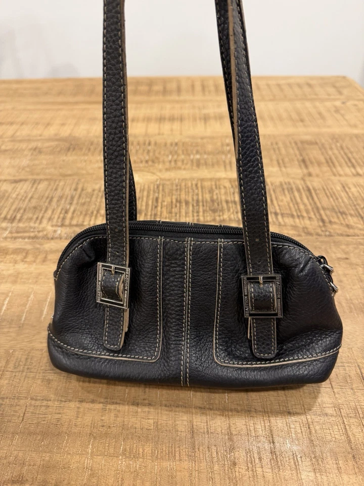 Mini cartera negra Kenneth Cole Reaction Foto 2 de 4