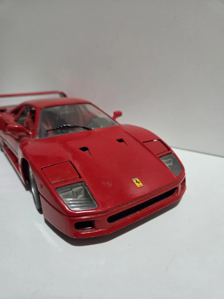 Tonka Polistil 1/18 Scale Ferrari F40 Rosso Red Diecast Model Toy Car - Image 3 of 4