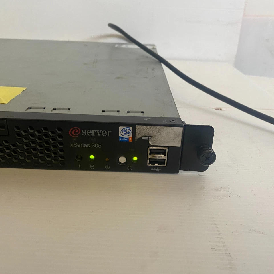 IBM xSeries 305 eServer Pentium 4 2.8 GHz 533 MHz M-T 8673-72X Rack Mount PC - Image 3 of 4