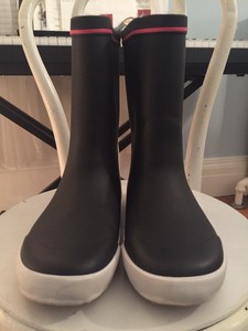 vegan rubber boots