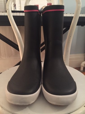 vegan rain boots
