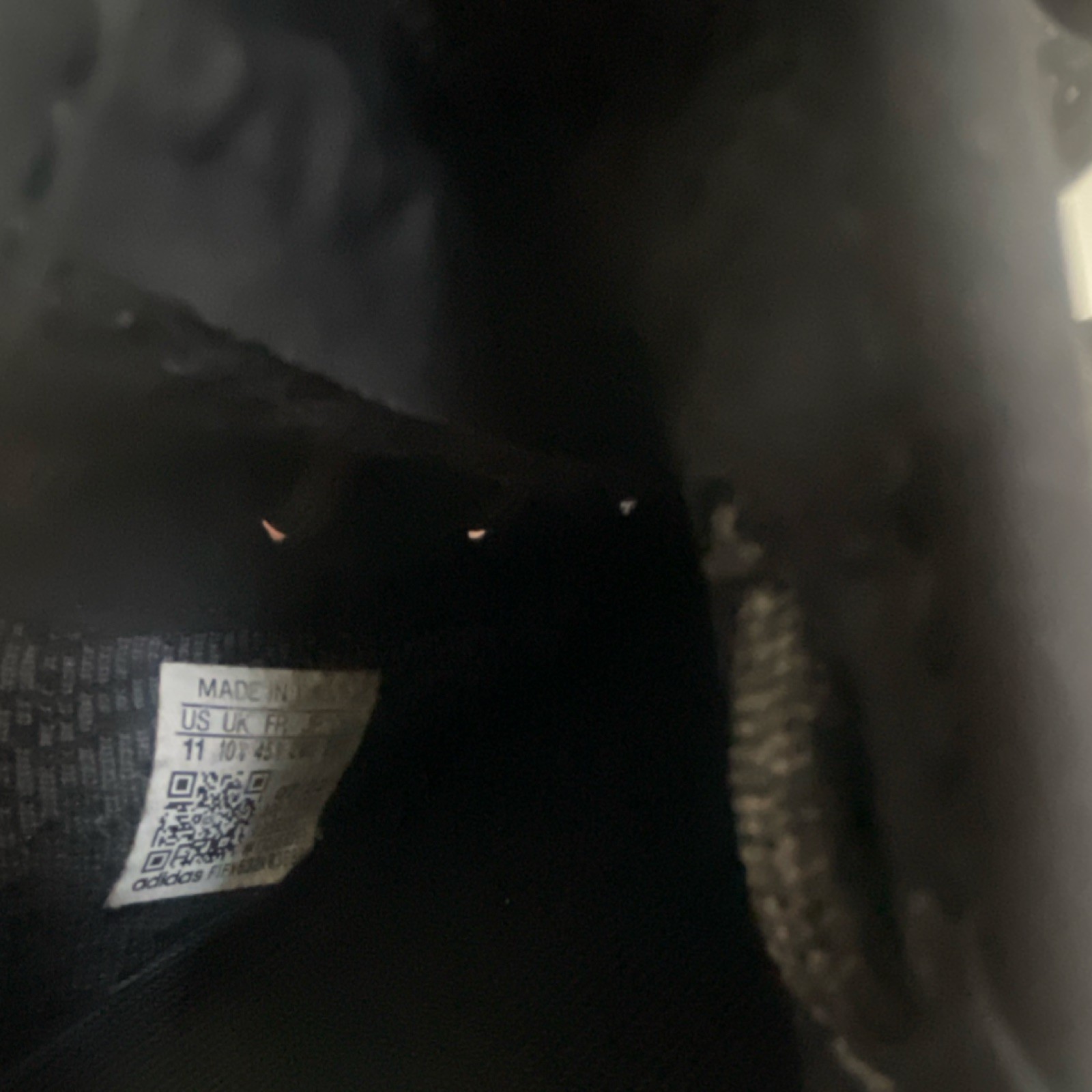 adidas Yeezy Boost 350 Pirate Black Men's Low Top Sneakers Lace Up Black thumbnail 2