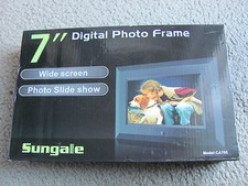 Brand New Sungale CA705 7-Inch Digital Photo Frame