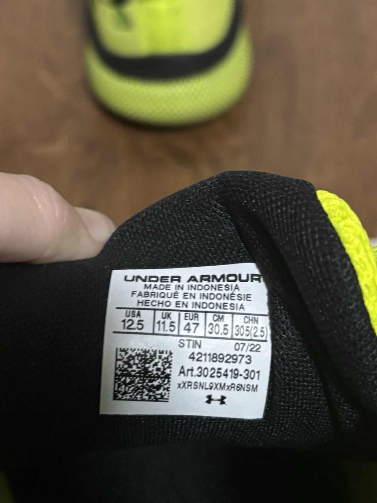 UNDER ARMOUR MENS UA HOVR TURBULENCE  3025419-301 Shoes Men's 12.5 Yellow black thumbnail 8