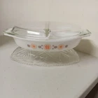 Vintage Pyrex 1 ½ Quart Town & Country Oval Divided Casserole Dish w/ Lid